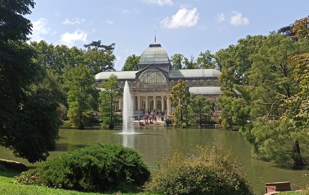 El Palau de Cristall del Retiro, una de les seus del Museu Reina Sofia que acull exposicions temporals.